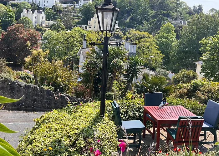 The Robin Hill