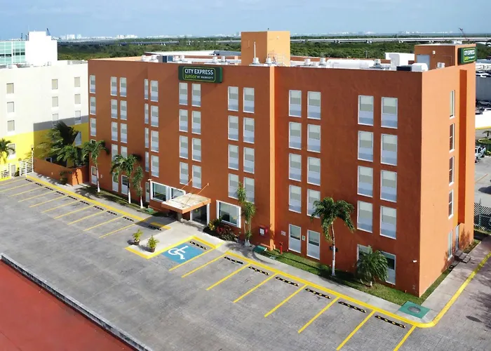 City Express Junior By Marriott Cancun