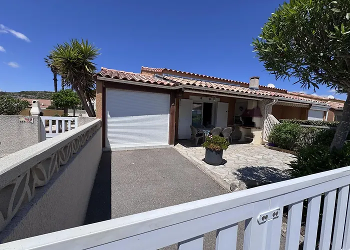 HOLIDAYLAND BAIE DES OLIVIERS VILLA 36m2 1chambre fermée 6 couchages ou VILLA 41M2 2chambres fermées 7 couchages
