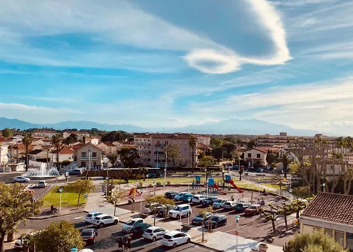 ZEN 100m de la plage avec parking, vue mer et vue montagne