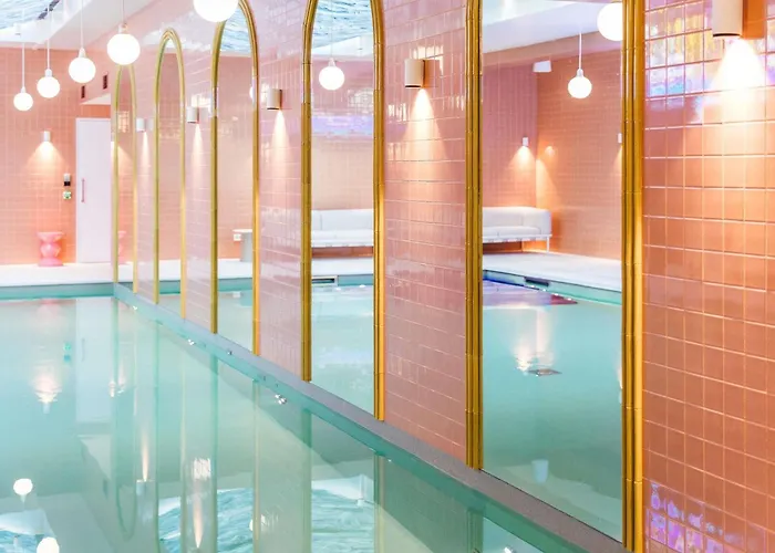 Hôtel de luxe: Mama Shelter Rennes