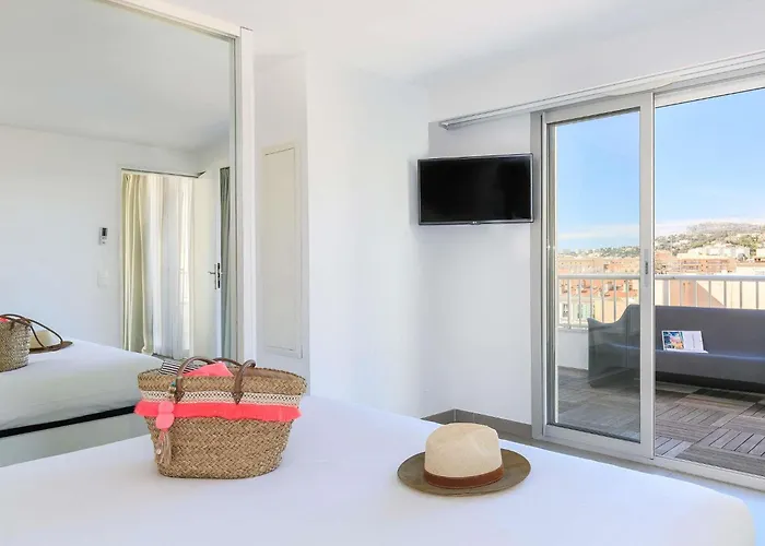 Ibis Styles Menton Centre