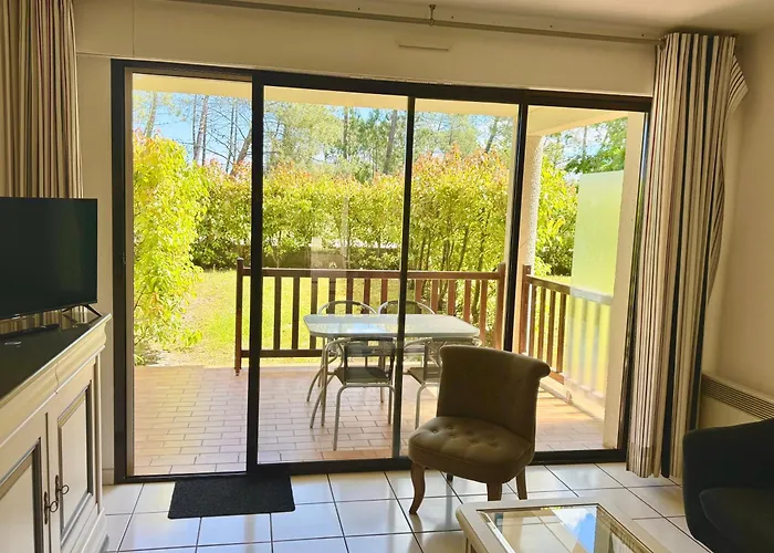 Duplex T3 2 étoiles bord de lac 65mcarrés