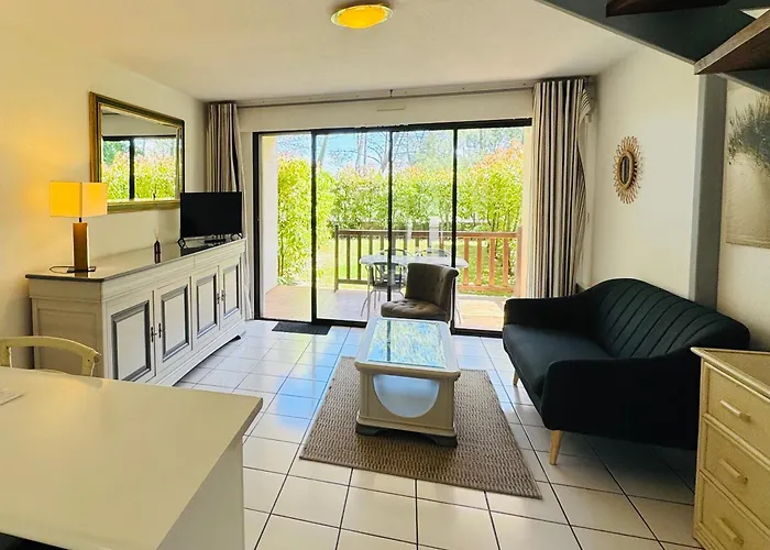 Duplex T3 2 étoiles bord de lac 65mcarrés