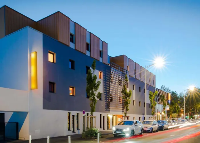  Première Classe La Rochelle Centre - Les Minimes
