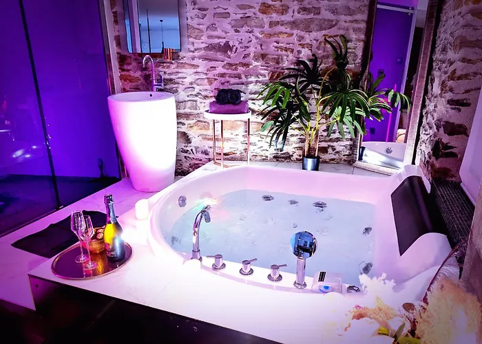 Le Lovt - LOVE ROOM