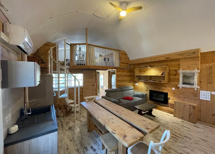 Duplex Climatisé 65m2 refait à neuf