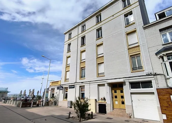 Sea View & Beach Studio Apartment - Blue Horizon
