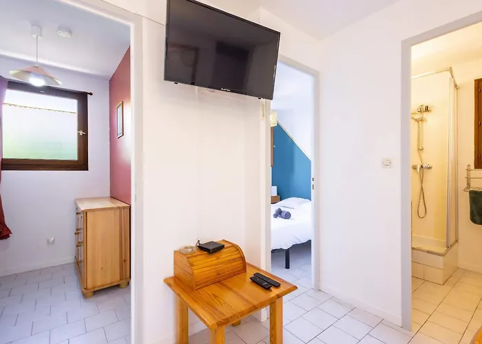 Pavillon indépendant pour 6 personnes dans une résidence sécurisée avec piscine