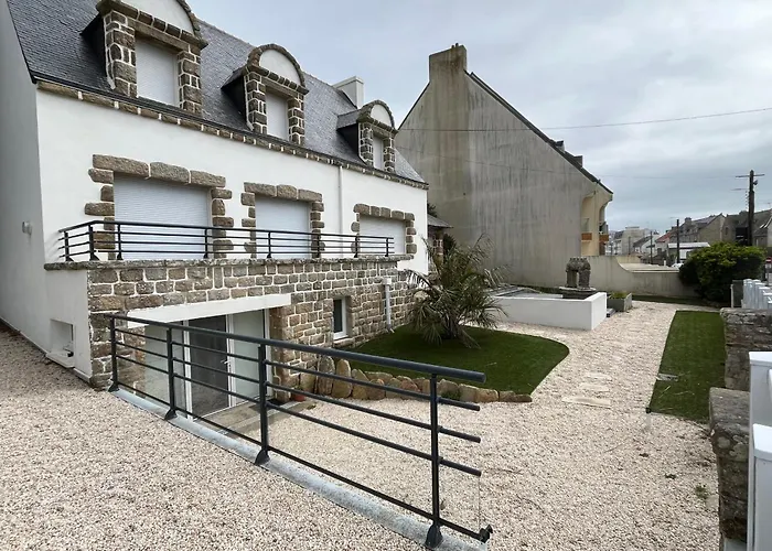 Grande maison vue mer la grande plage a pied
