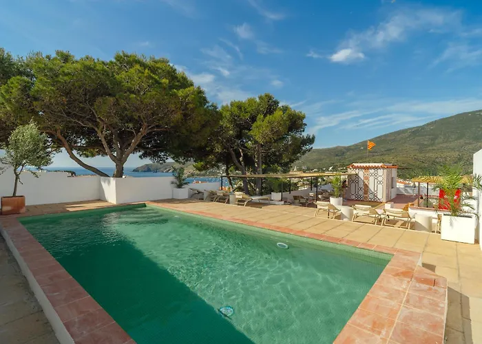 Hotel S'Aguarda Cadaqués1962 by Fimedhotels