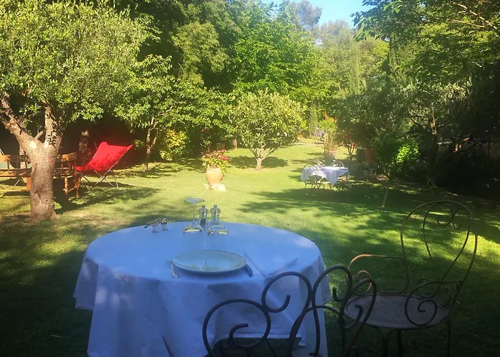  B&B Villa Roumanille