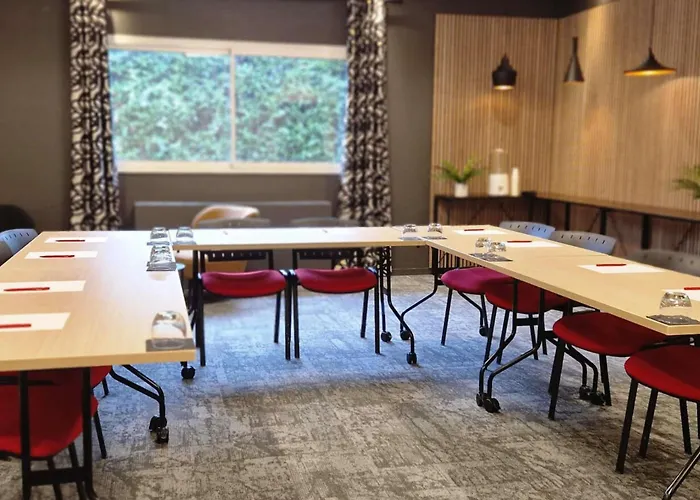 ibis Pau Lescar