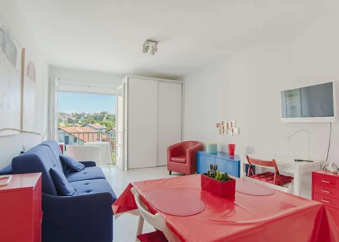 Studio lumineux à deux pas de la plage d'Hendaye - FR-1-2-323