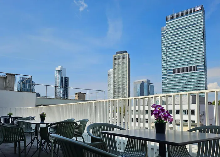  Holiday Inn - The Niu, Charly Frankfurt City By Ihg