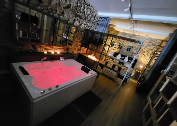 Loft Déco tout confort au coeur du quartier Haut