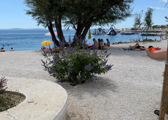 Adela Apartments - Beach Znjan Split