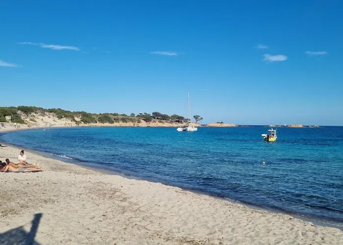 VILLA LARGIA porto vecchio - A 5 MIN DES PLAGES DE PALOMBAGGIA - CALME- CLIMATISATION