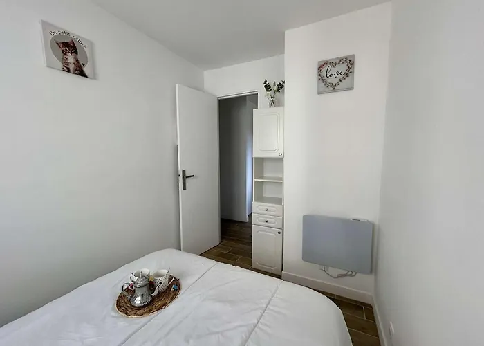 Appartement 2 Pieces, 4 Couchages, Frejus - Proche Plage Et Port, Residence Securisee - Fr-1-226A-118