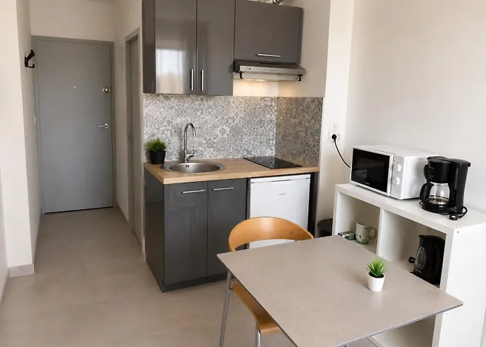 Studio - Marina 4 - 17 allée des Pinons - 2-1