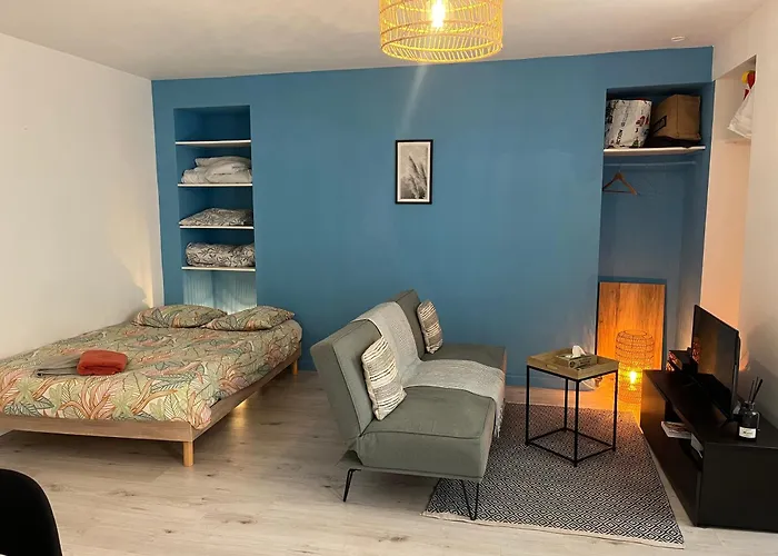 APPARTEMENT HYPER CENTRE - Place du Minage