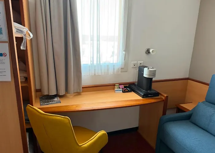 Brit Hotel Confort Montauban