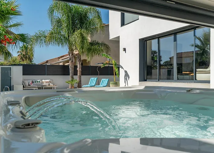 Villa De Luxe Sud De La France - Plage - Piscine - Jacuzzi