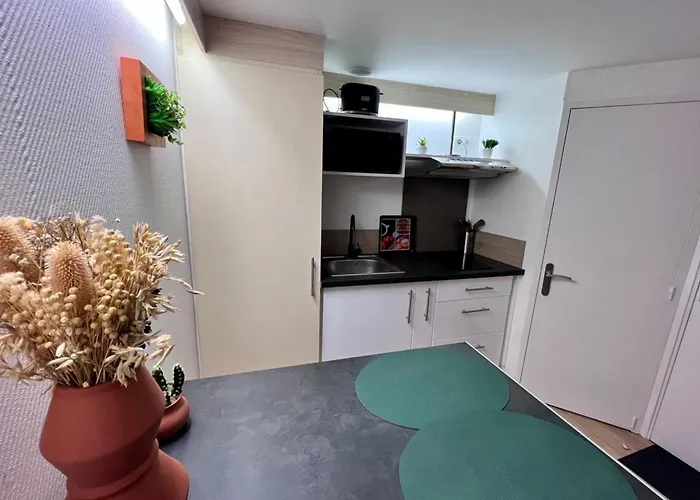 Casa Cloutiers #1, #2 - Jolis Studios - Emplacement Idéal Hyper Centre Brive