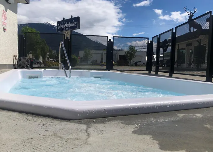 Revelstoke Lodge