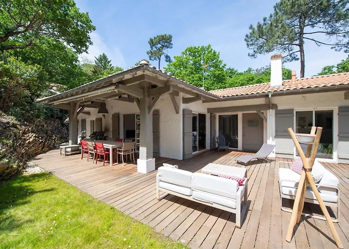 Villa spacieuse à Arcachon, proche plage de Pereire, jardin