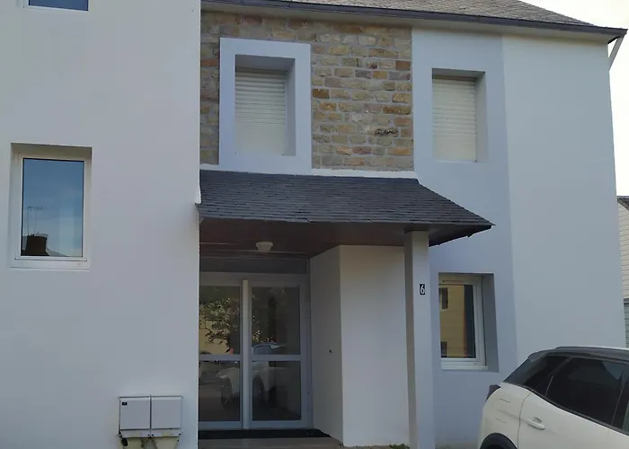 Kerentree - Appartement En Centre Ville Avec Terrasse Et Parking Prive
