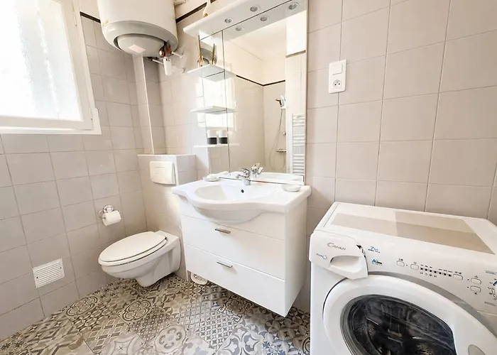 Appartement T2 RDC à 100m de la plage avec terrasse et jardinet - 4 couchages - FR-1-388-1