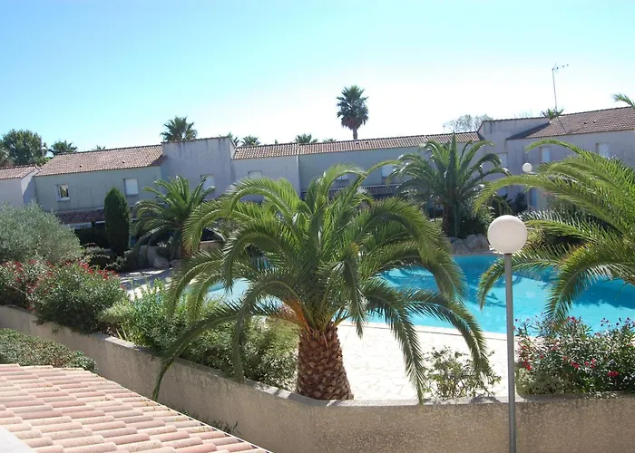Appartement de 2 chambres a Valras Plage a 600 m de la plage avec piscine partagee terrasse amenagee et wifi