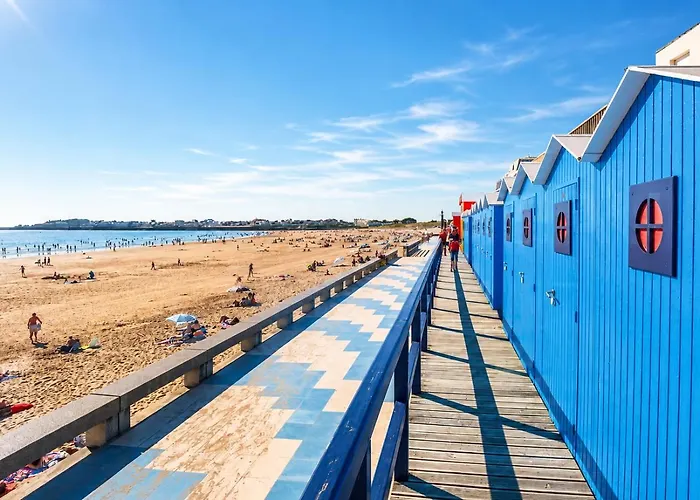 Résidence La Garenne à La Grande Plage, vue mer, piscine et parking privé, 6 personnes