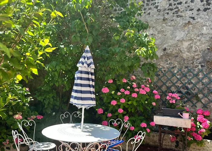 Le Petit Paradis
