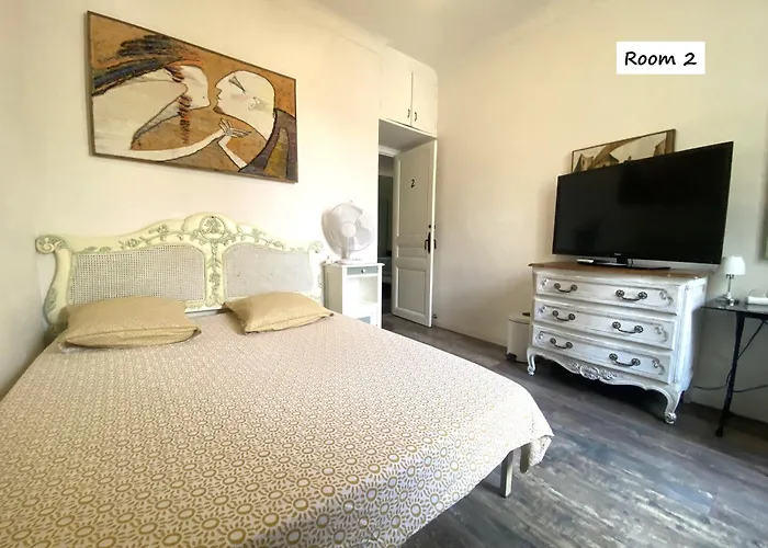 Nice Center Room