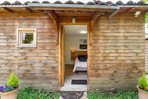 Cabane de Charme avec Jardin Privé
