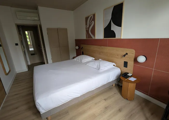  Best Western Le Guilhem