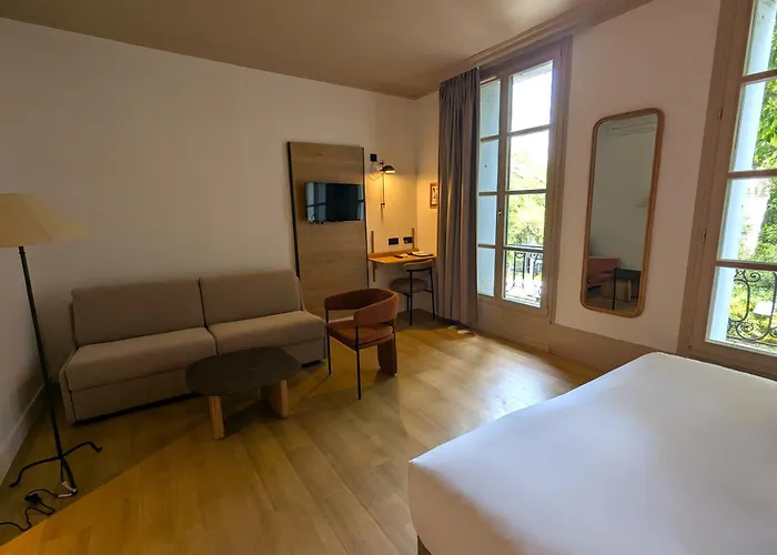  Best Western Le Guilhem