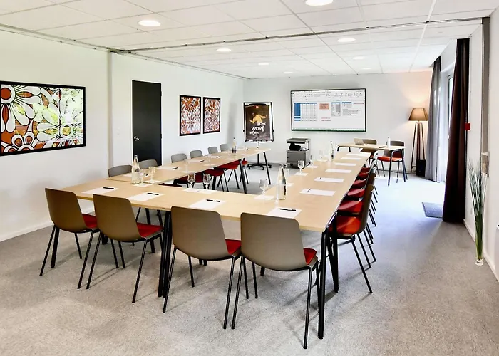 Ibis Quimper