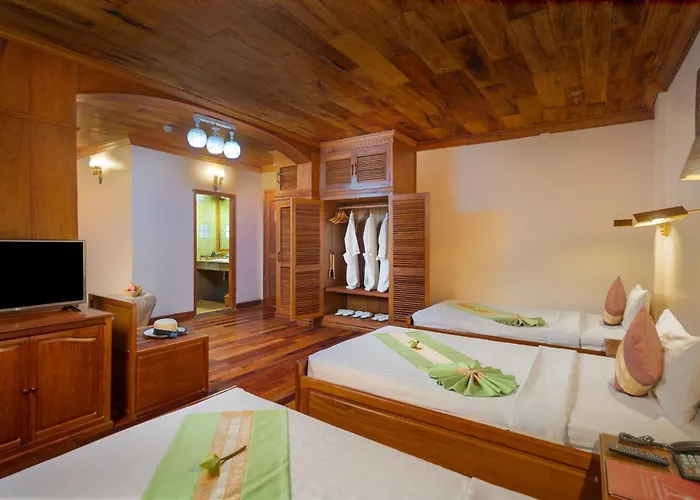  Ta Prohm & Spa
