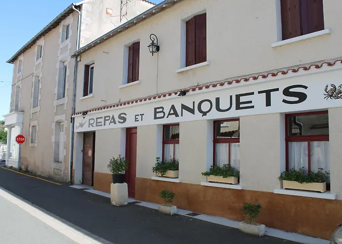 Logis Hôtel Beauséjour