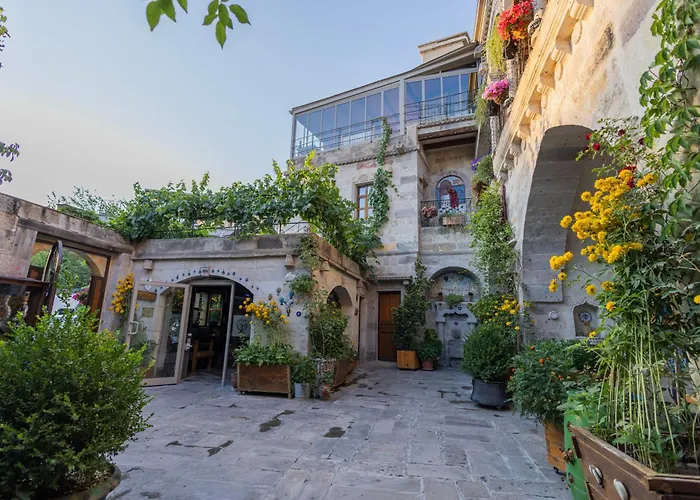 Aren Cave Hotel And Art Gallery