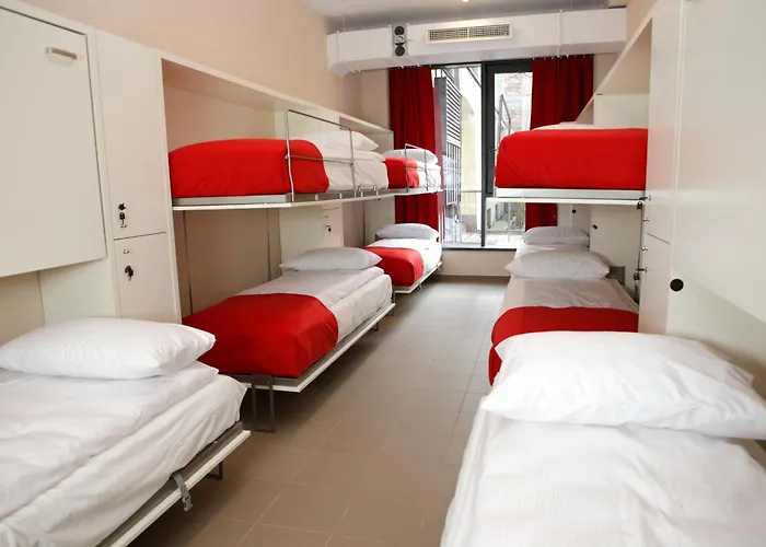 City Express Hostel