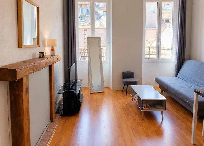 **** Very Central Ajaccio 36 Rue Fesch, Cosy Flat In City Center Pedestrian Street, Up To 4 People ****