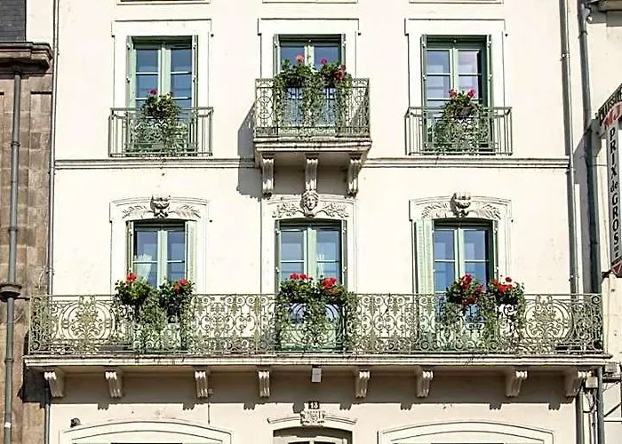 Fleury - Appart'Hôtel De Standing