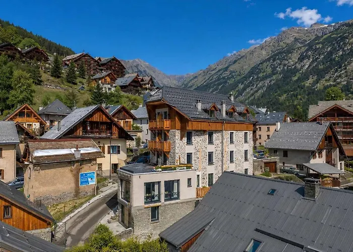Madame Vacances Hotel Les Cimes