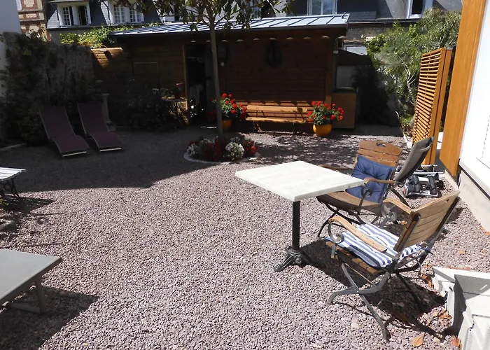 Gite Le Doris Avec Place De Stationnement Privee Incluse