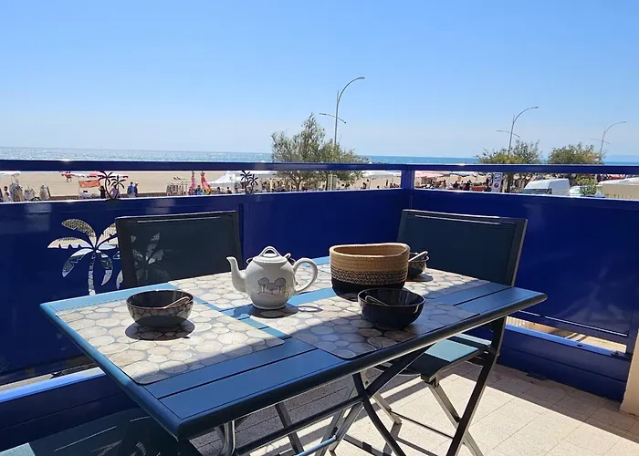 Palmier bleu front de mer