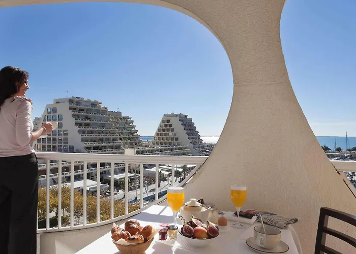  Mercure Port